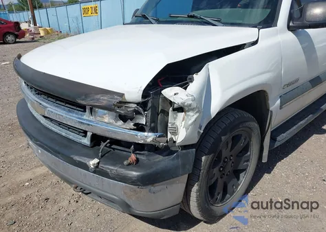 2002 Chevrolet Tahoe Ls from USA, damaged, VIN 1GNEK13V52J271282